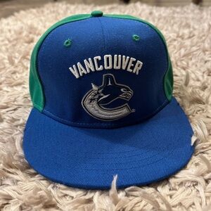 Vancouver Canucks BC NHL Budweiser Beer Blue Green Snapback Baseball Hat Cap NEW